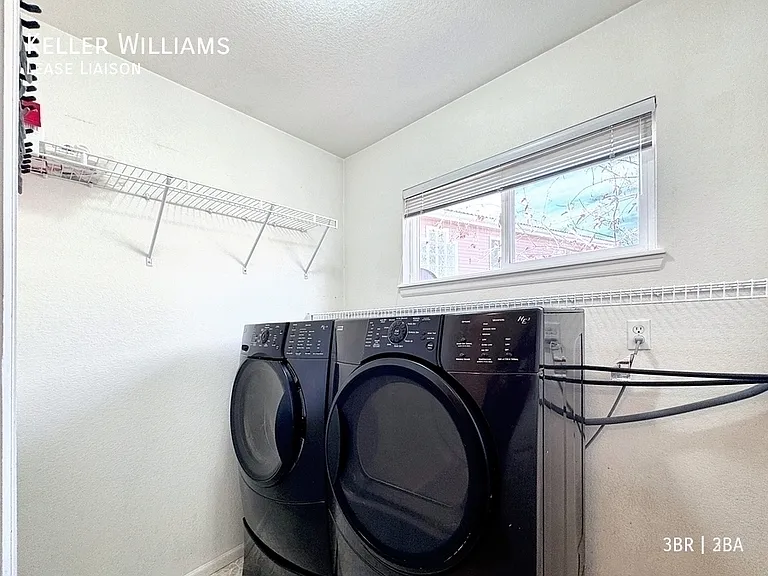 1237 Laurenwood Way — Photo 28