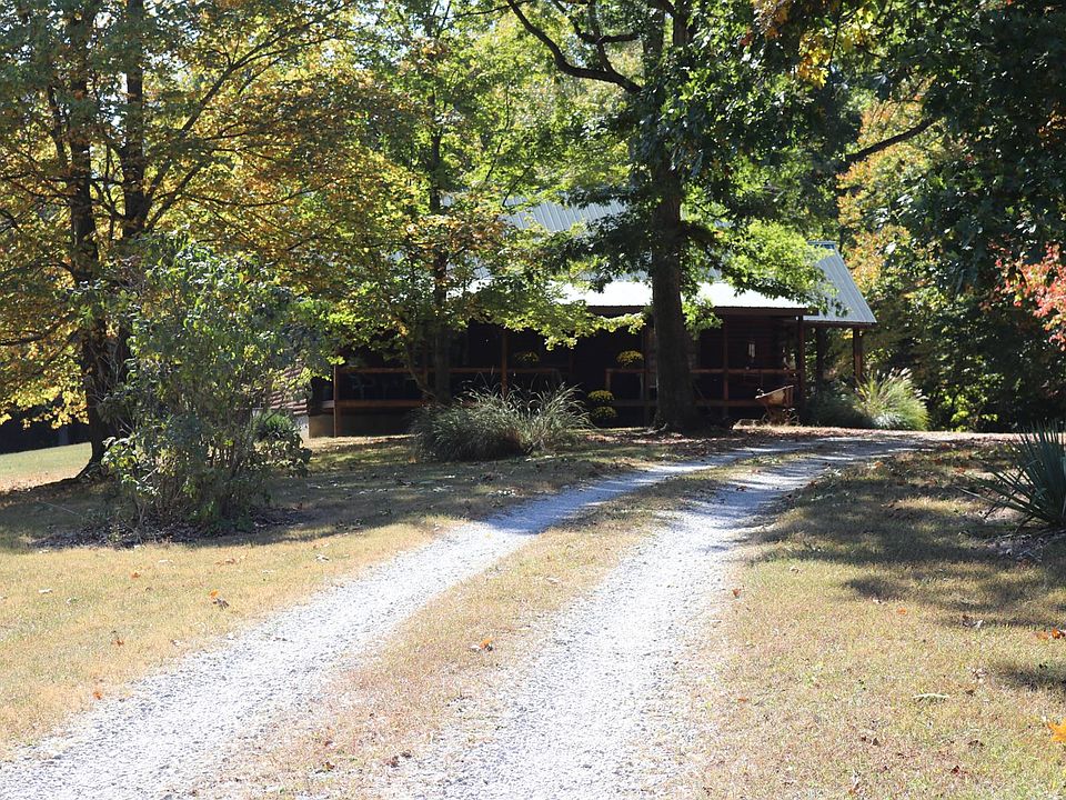 1st image of 433 Cross Creek Ln