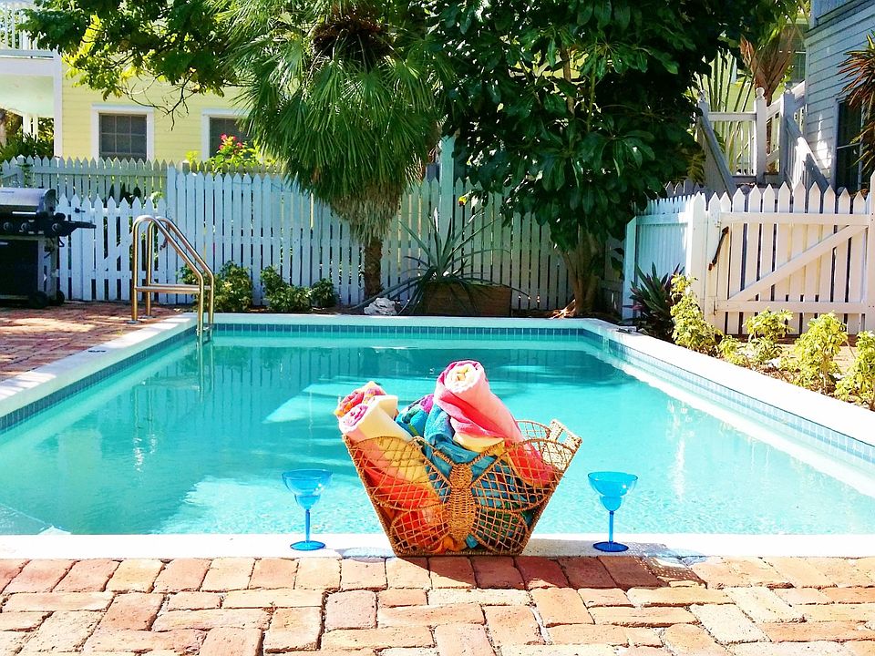 Heated pool