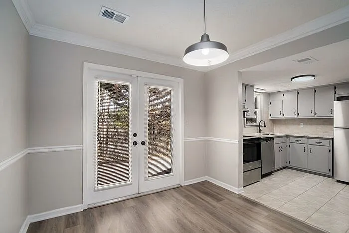 3027 Spruce Cir — Photo 10
