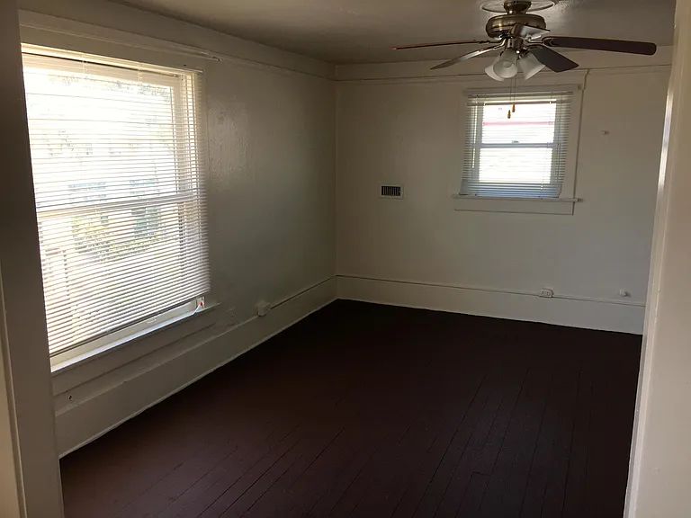 1915 4th Ave #9 — Photo 4