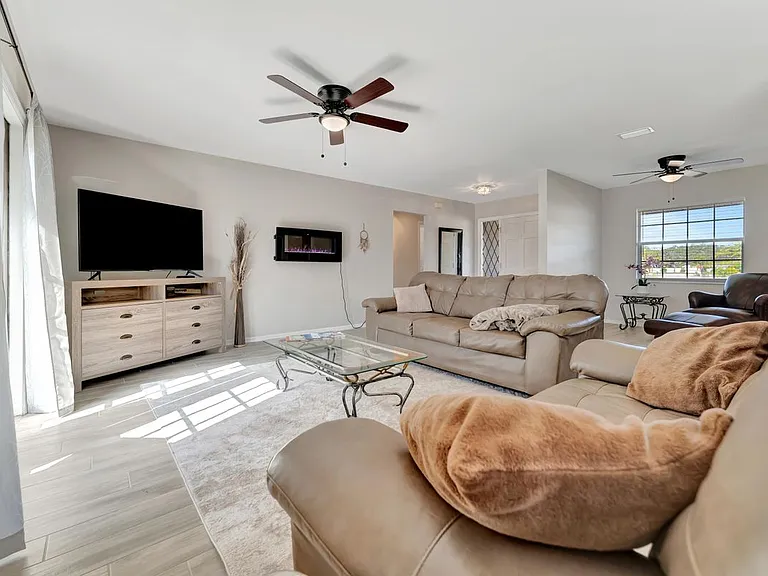 2916 Woodcrest Dr — Photo 22