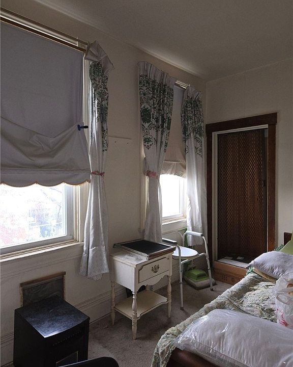 2nd image of 34 Mayflower St