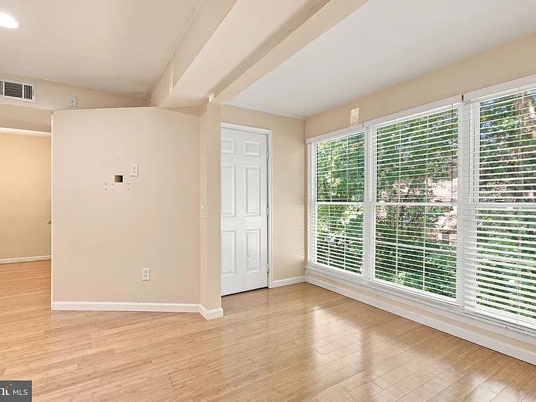 9310 Niki Pl #201 — Photo 3