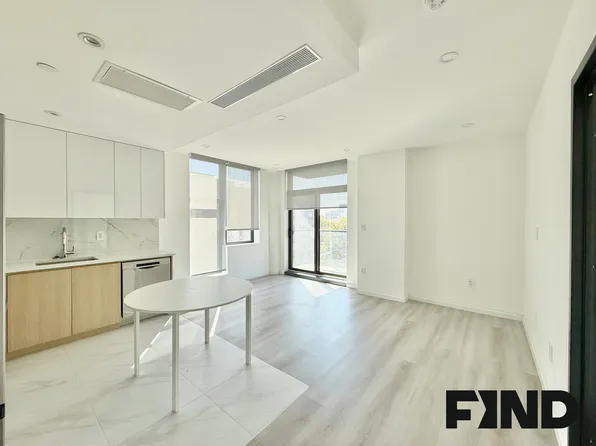 5306 9th Avenue image 1 of 22