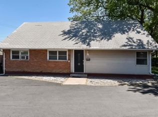 16730 Sunset Ridge Dr, Country Club Hills, IL 60478