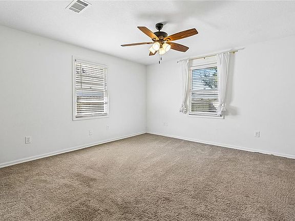 5th image of 3008 Haring Rd