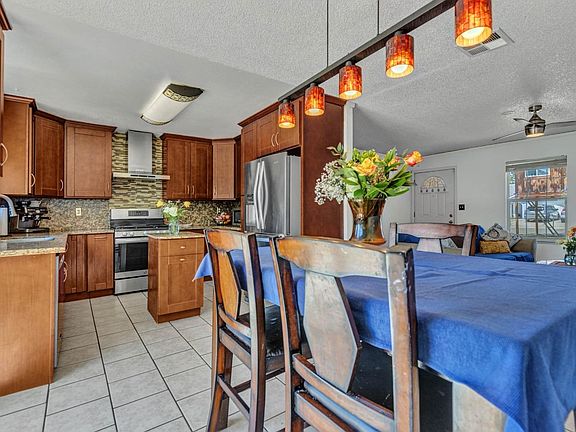 3rd image of 101 Merrimac Court