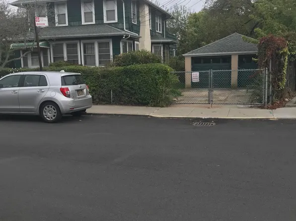 598 Beach 19th Street, Far Rockaway, NY 11691