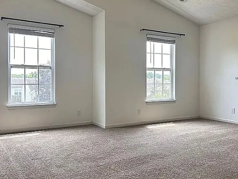 710 Elijah St — Photo 5