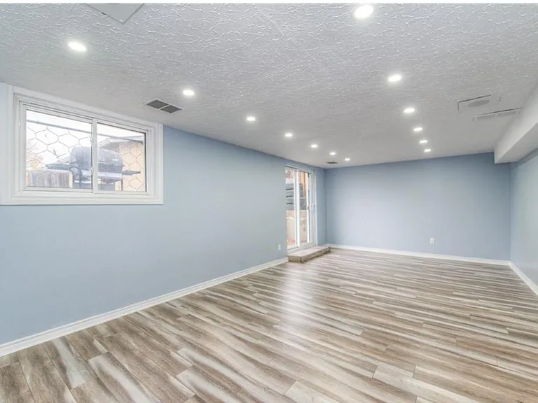 118 Mercer Rd #2 — Photo 3