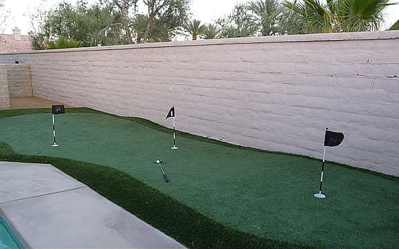 New 4-Hole Professional Putting Green