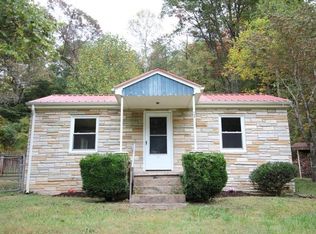 7344 Mount Chestnut Rd, Roanoke, VA 24018