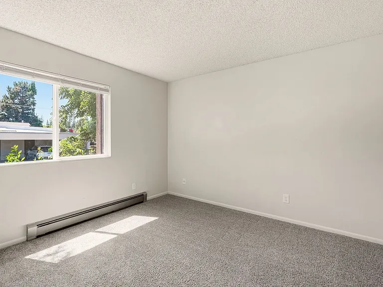 3102 E 27th Ave — Photo 64