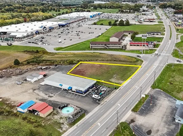 904 Pike St, Marietta, OH 45750