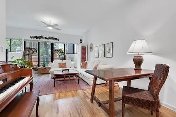 Rented by Level Group | media 12