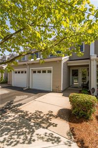 26 Lawton Brook Ln, Portsmouth, RI, 02871