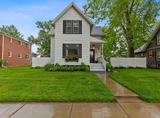32 3rd St, Mount Clemens, MI 48043