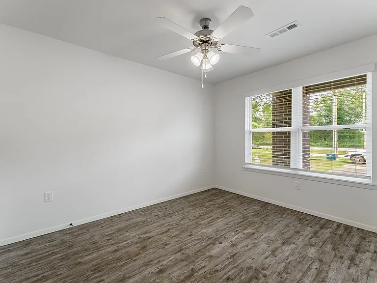 1639 N Arkansas St — Photo 15