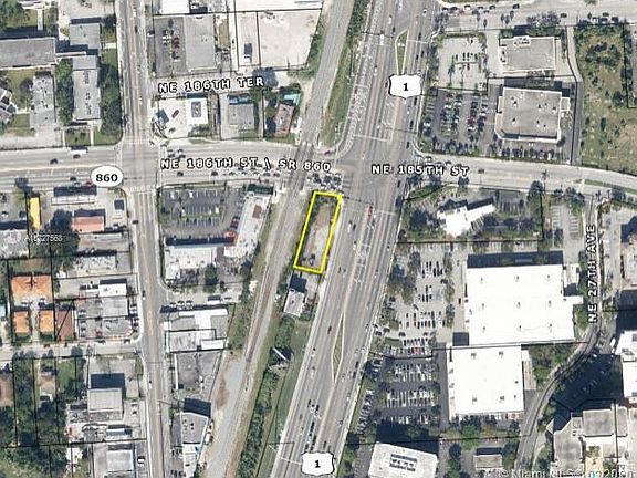 3rd image of 18560 Biscayne Blvd
