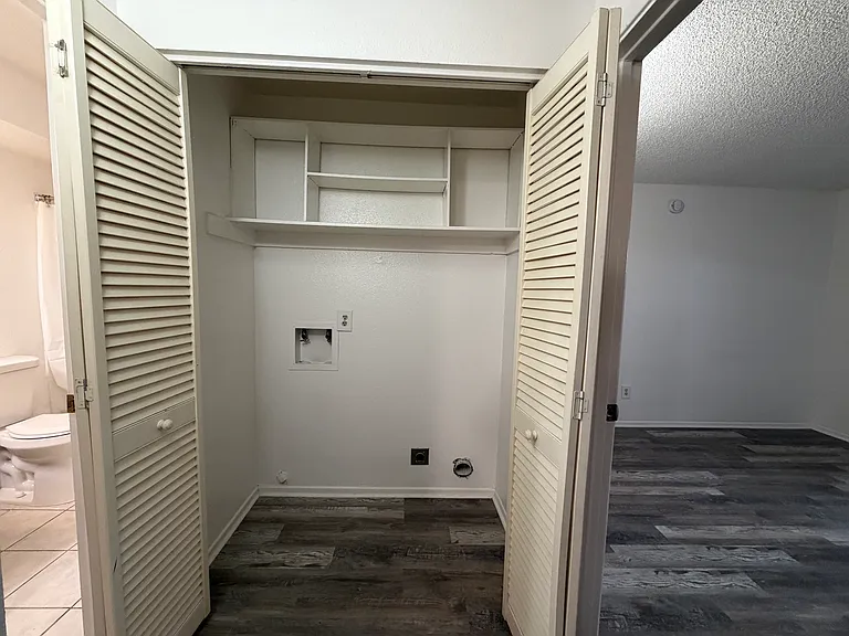 6625 E Golf Links Rd #2 — Photo 11