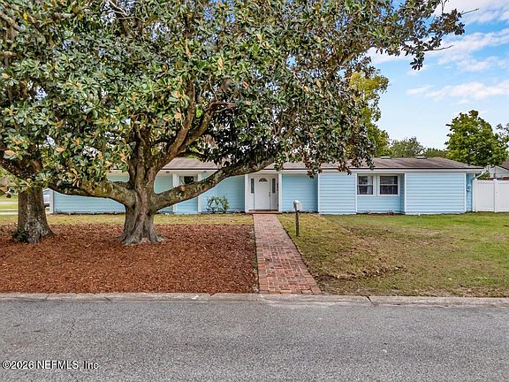2nd image of 892 TRINIDAD Road