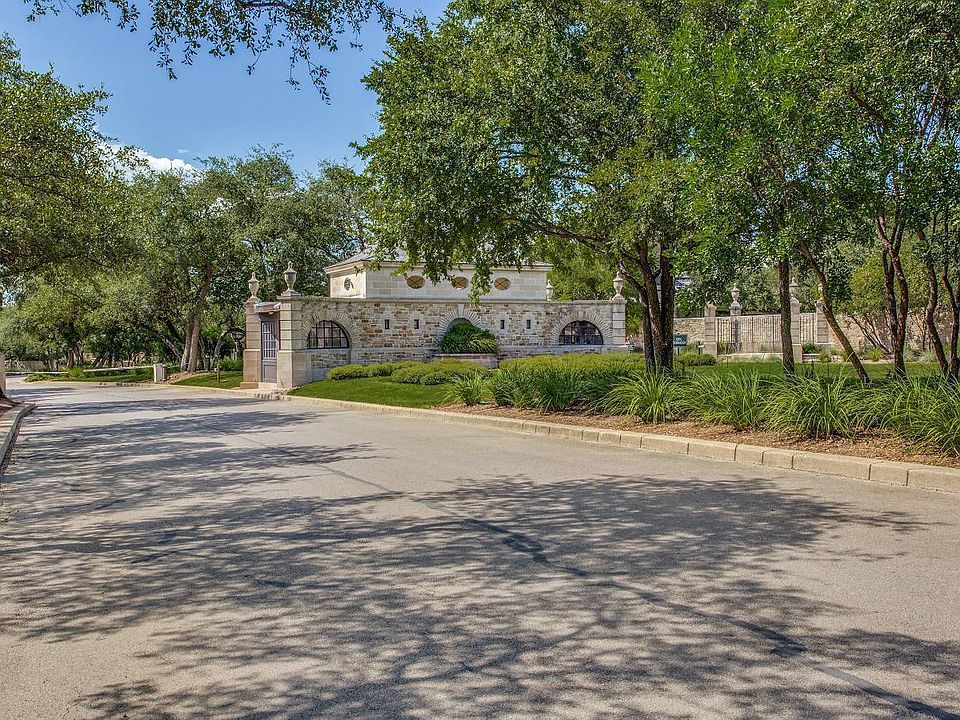 1st image of 124 Regents Park