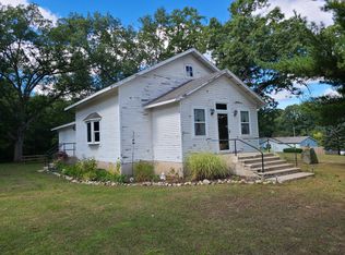 82028 42nd St, Decatur, MI 49045