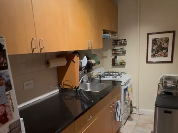 231 W 25th St APT 2G, New York, NY 10001