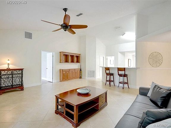 4th image of 542 NW Billiar Ave