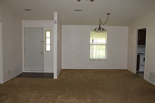 4th image of 120 Wildflower Ln