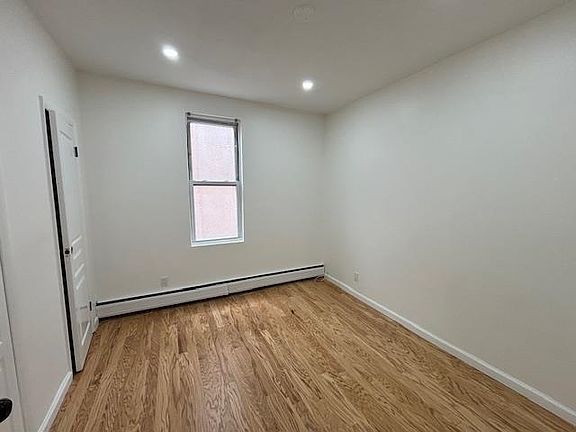 4th image of 106 Sherman Ave APT 2