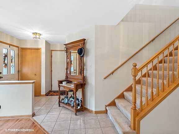 4th image of 2106 Waterford Ln