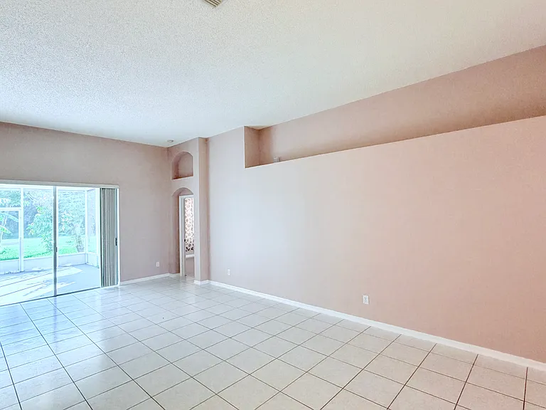 4712 Mapletree Loop — Photo 14