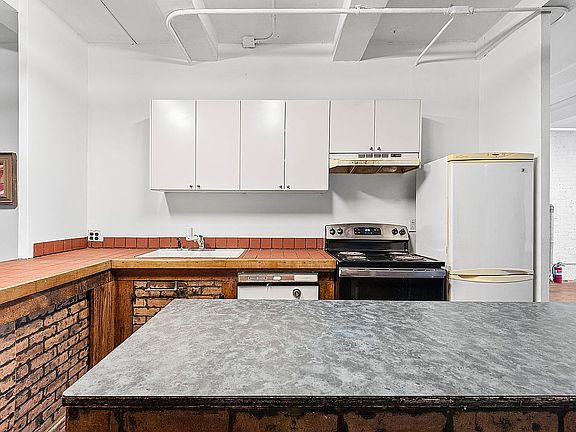 5th image of 130 W 26th St APT 3