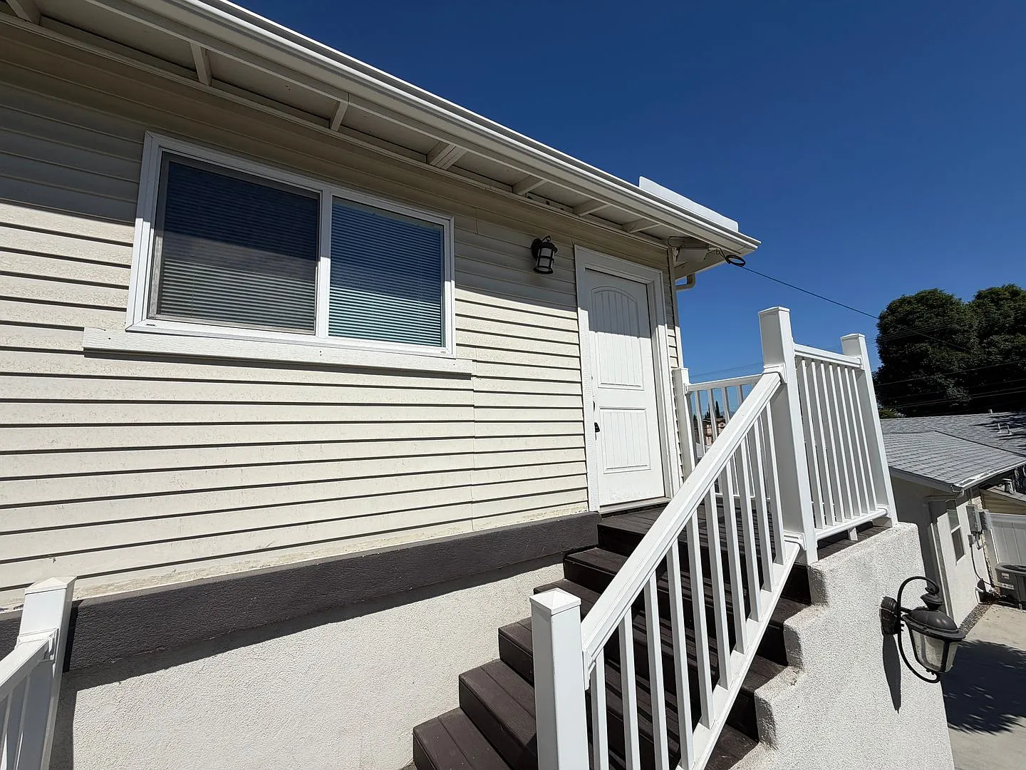 25461 Cole Street — Photo 2