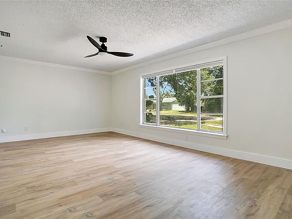 2nd image of 1221 FOREST CIRCLE