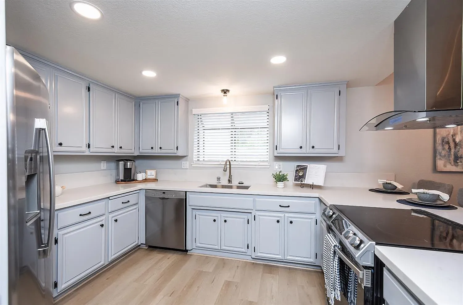 3 bed, 1465 sqft, $2,800 — Photo 1