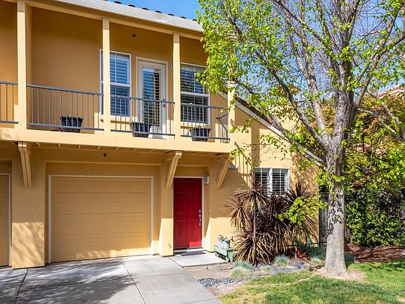 3rd image of 115 Amelia Way