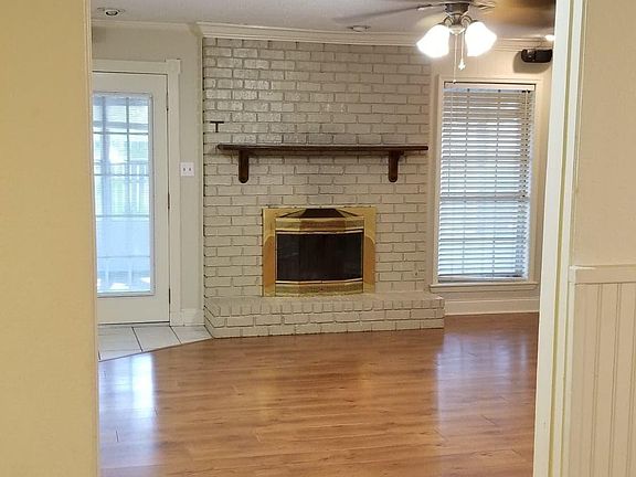 4th image of 104 Great Plains Dr
