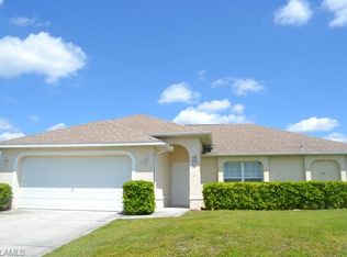 221 NE 20th Ter, Cape Coral, FL 33909