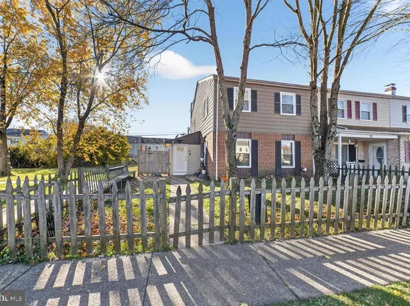 19 Congress Ct, Quakertown, PA 18951