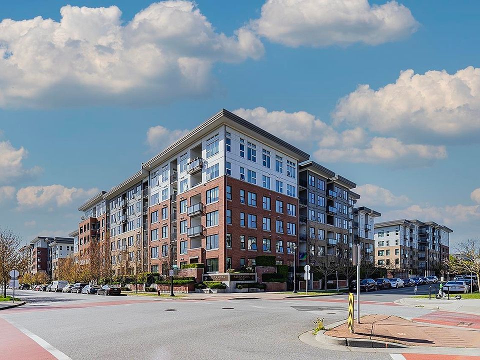 1st image of 9399 Alexandra Rd #603
