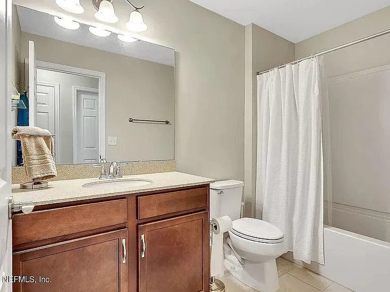 361 Richmond Dr — Photo 26