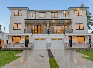 9727 129a St #1, Surrey, BC V3T 3J5