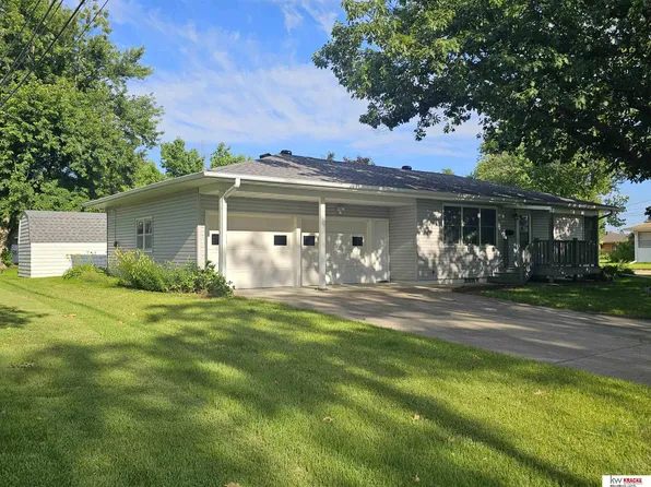 900 N 18th St, Beatrice, NE 68310