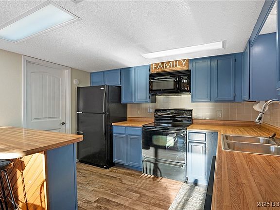 5th image of 941 Crawford Dr