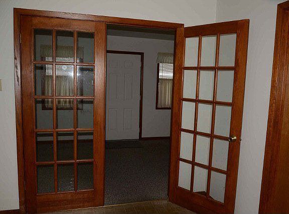 2nd image of 1203 Luther Ln
