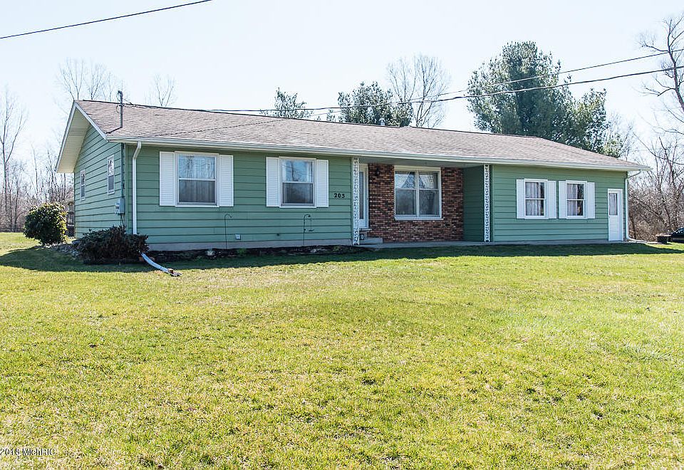 1st image of 205 Eisenhower Dr