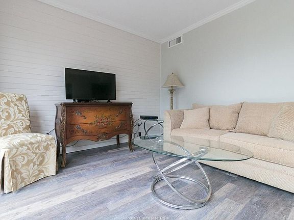 5th image of 42 N Forest Beach Dr APT 3250